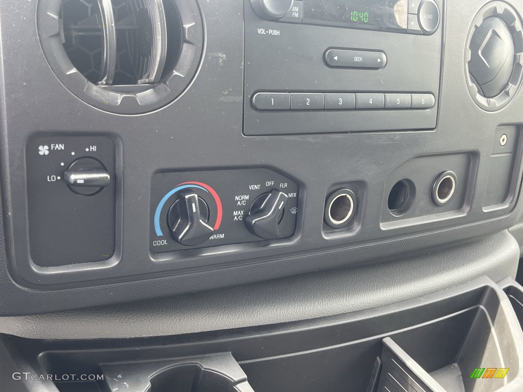 2019 E Series Cutaway E450 Commercial Moving Truck - Oxford White / Medium Flint photo #15