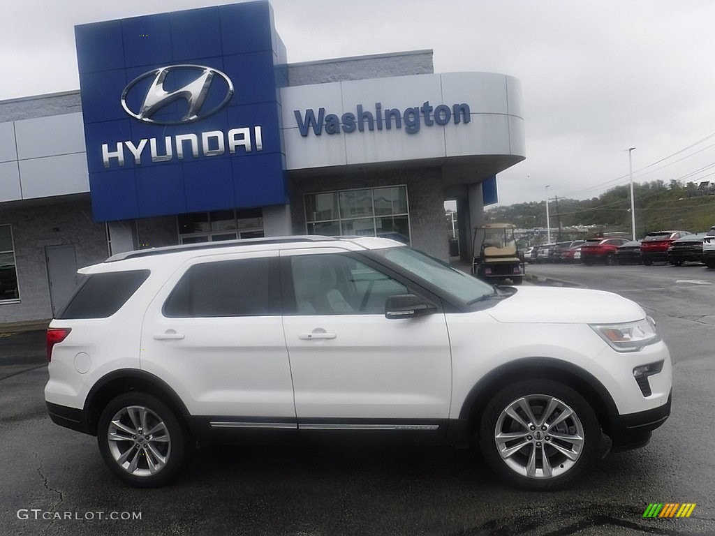 2018 Explorer XLT 4WD - White Platinum / Medium Stone photo #2