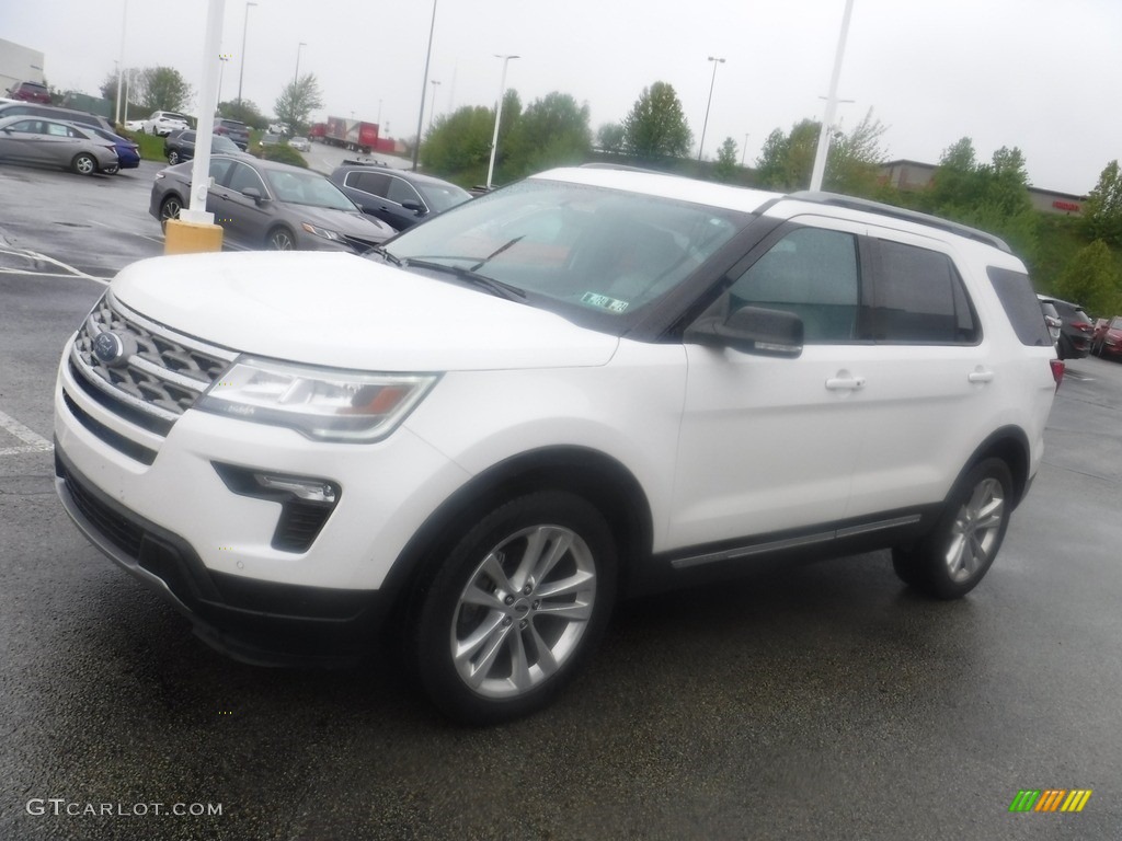 2018 Explorer XLT 4WD - White Platinum / Medium Stone photo #6