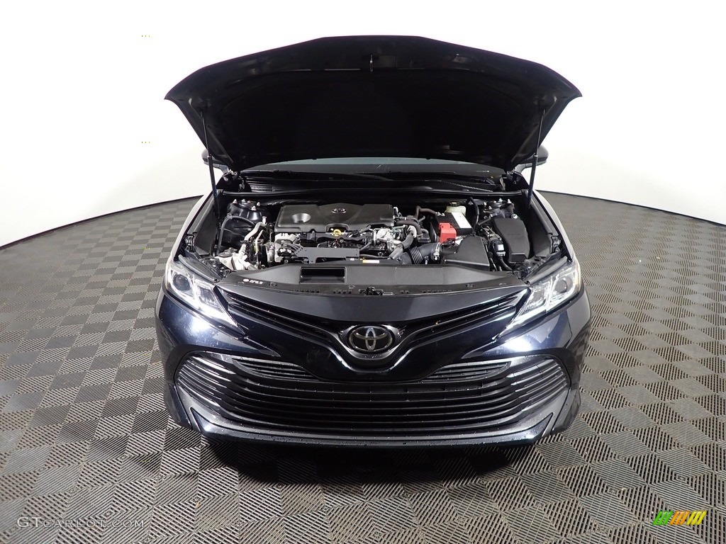 2018 Camry LE - Midnight Black Metallic / Black photo #5