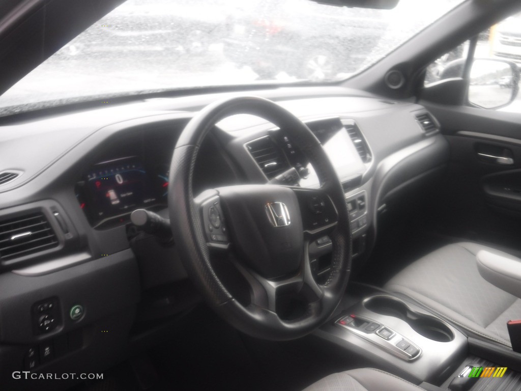 2020 Passport EX-L AWD - Black Forest Pearl / Gray photo #13