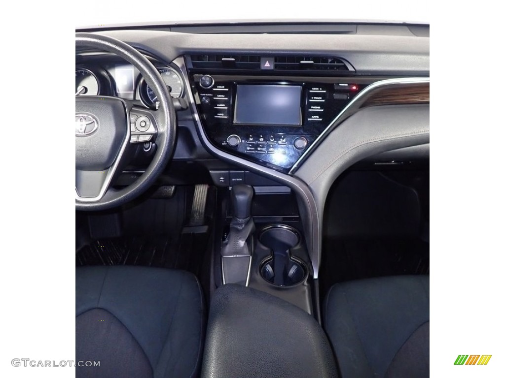 2018 Camry LE - Midnight Black Metallic / Black photo #21