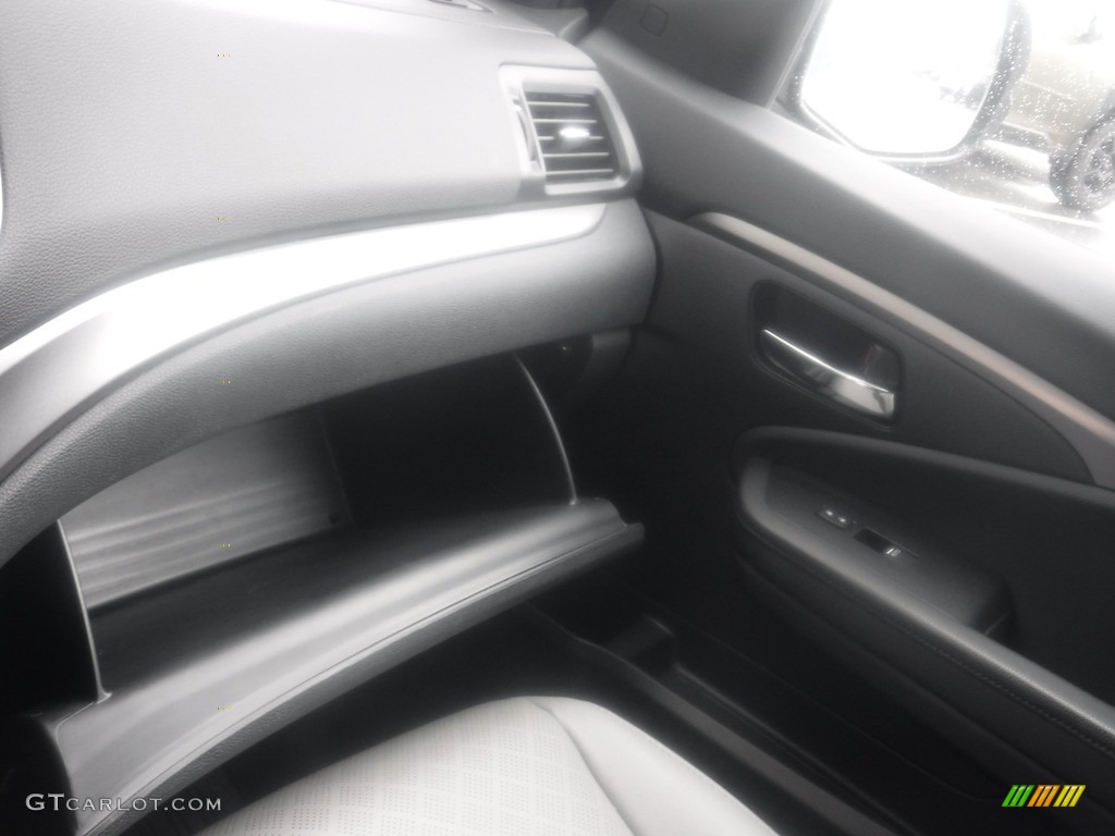2020 Passport EX-L AWD - Black Forest Pearl / Gray photo #26