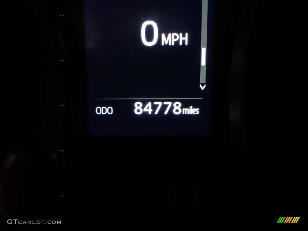 2018 Camry LE - Midnight Black Metallic / Black photo #39