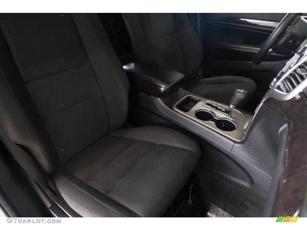 2012 Grand Cherokee Laredo - Bright Silver Metallic / Black photo #21