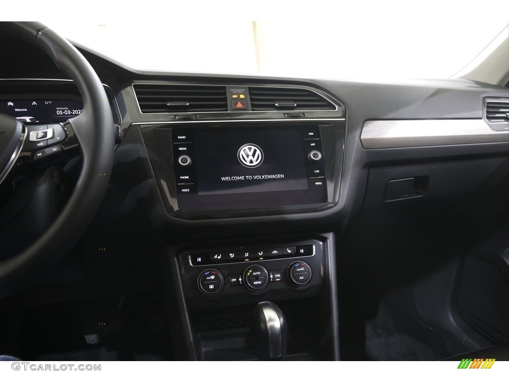 2020 Tiguan SEL 4MOTION - Deep Black Pearl / Titan Black photo #9