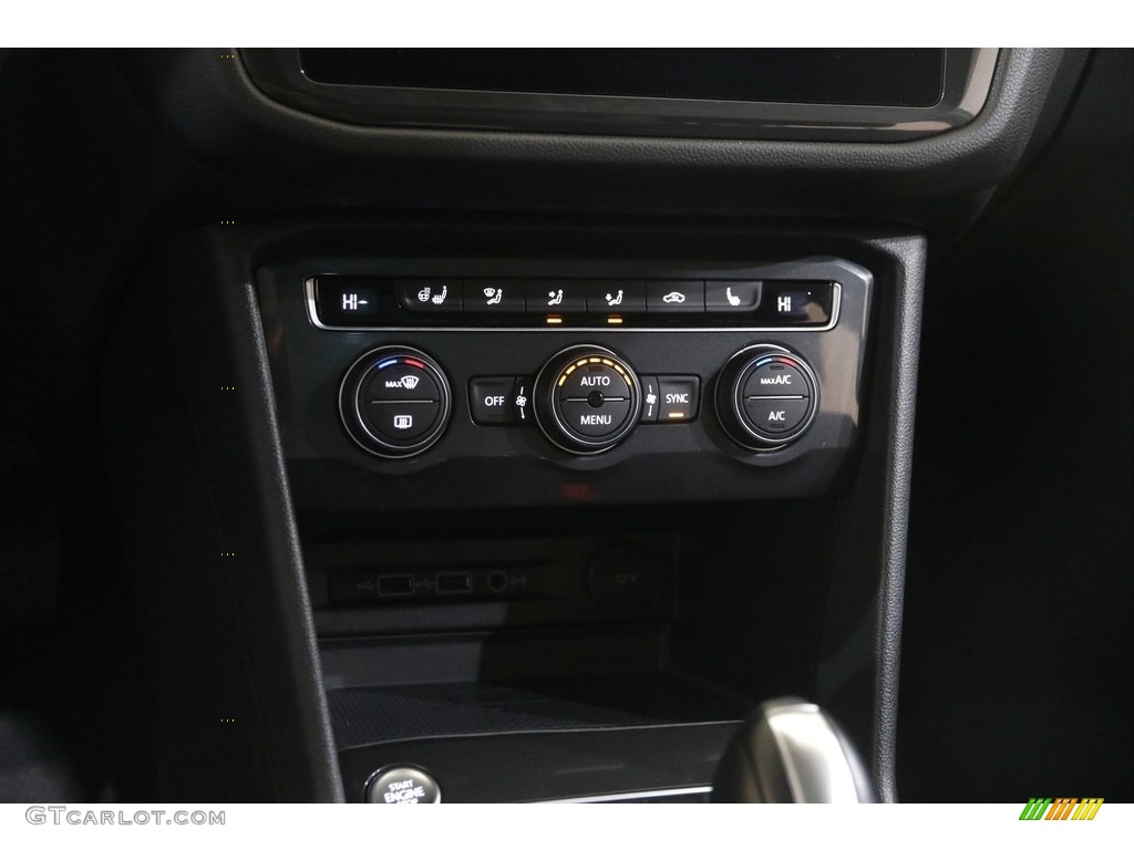 2020 Tiguan SEL 4MOTION - Deep Black Pearl / Titan Black photo #14