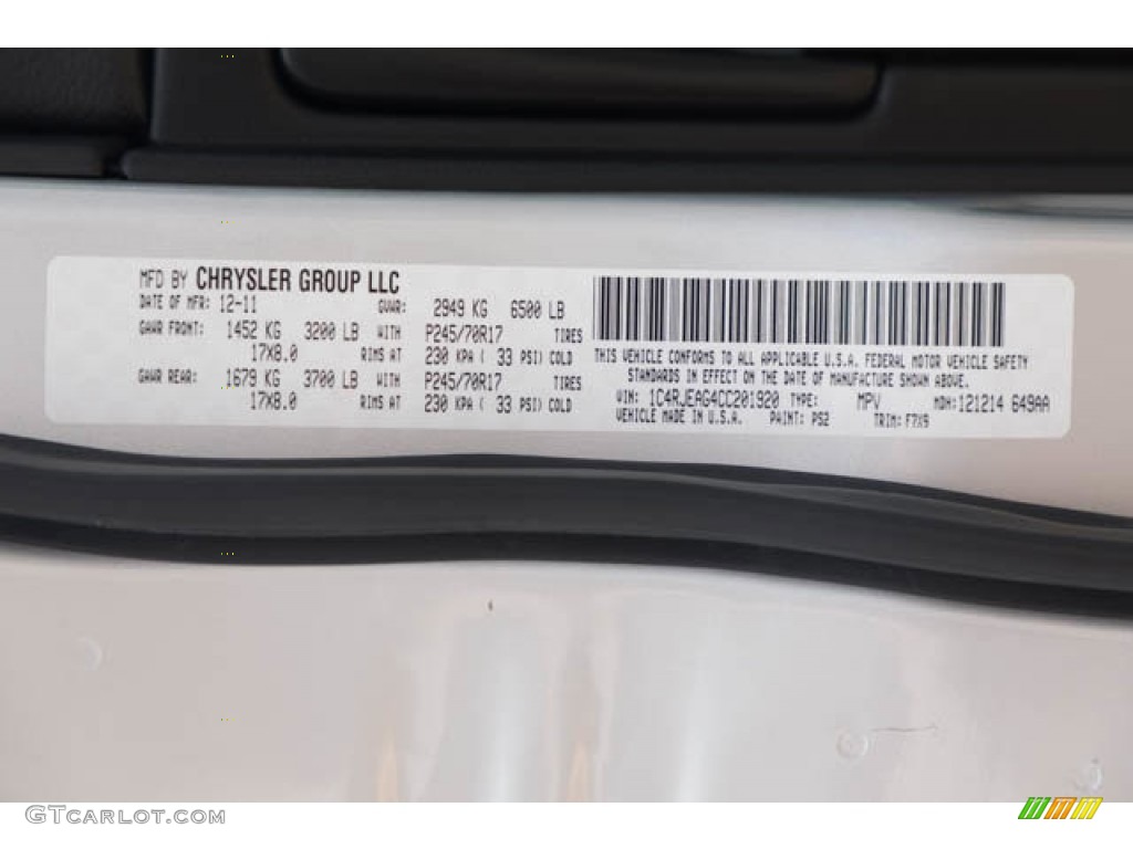 2012 Grand Cherokee Laredo - Bright Silver Metallic / Black photo #34