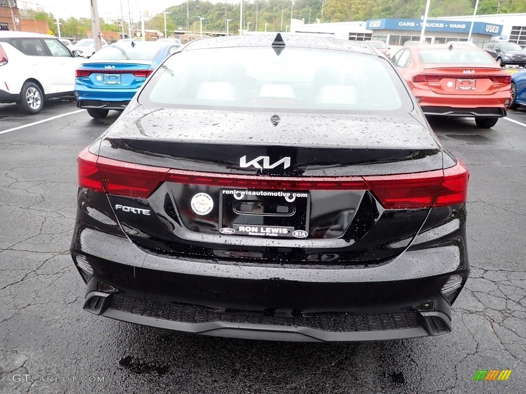 2023 Forte LXS - Aurora Black / Black photo #7