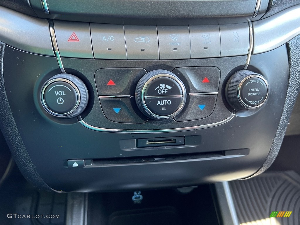 2019 Dodge Journey Crossroad AWD Controls Photo #146057123