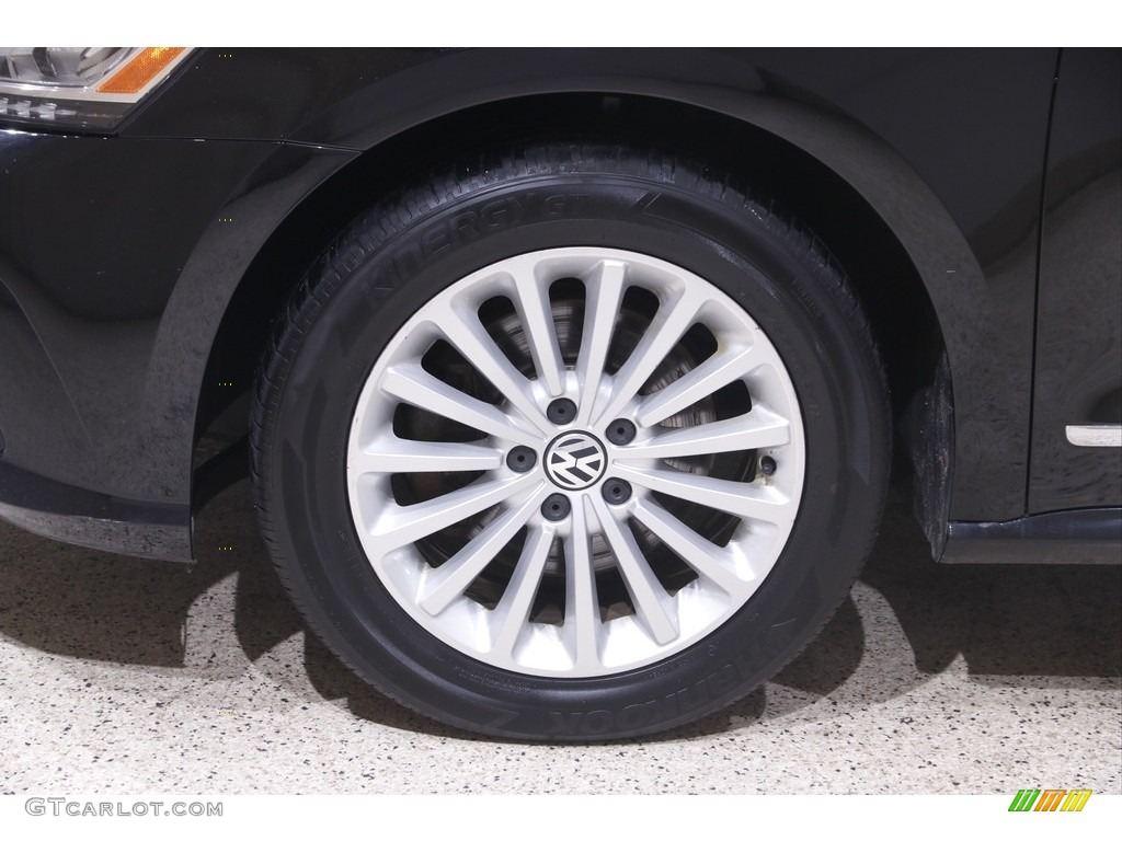 2016 Volkswagen Passat SE Sedan Wheel Photos