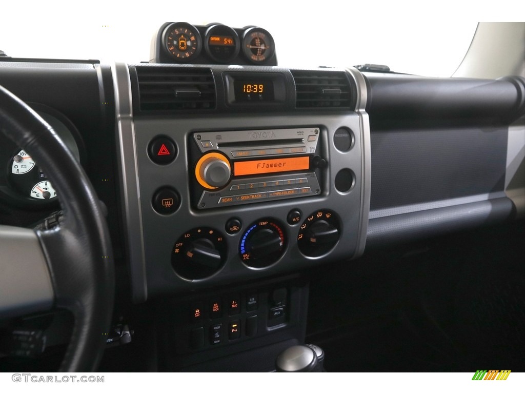 2010 FJ Cruiser 4WD - Silver Fresco Metallic / Dark Charcoal photo #9