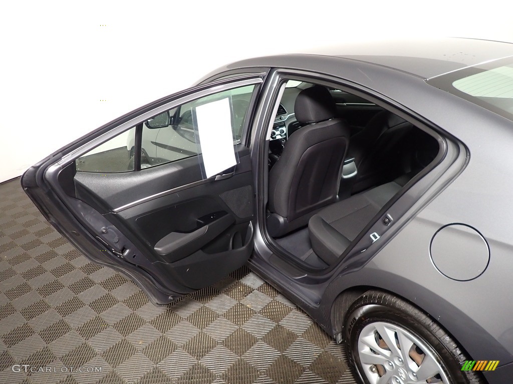 2019 Elantra SE - Machine Gray / Black photo #32
