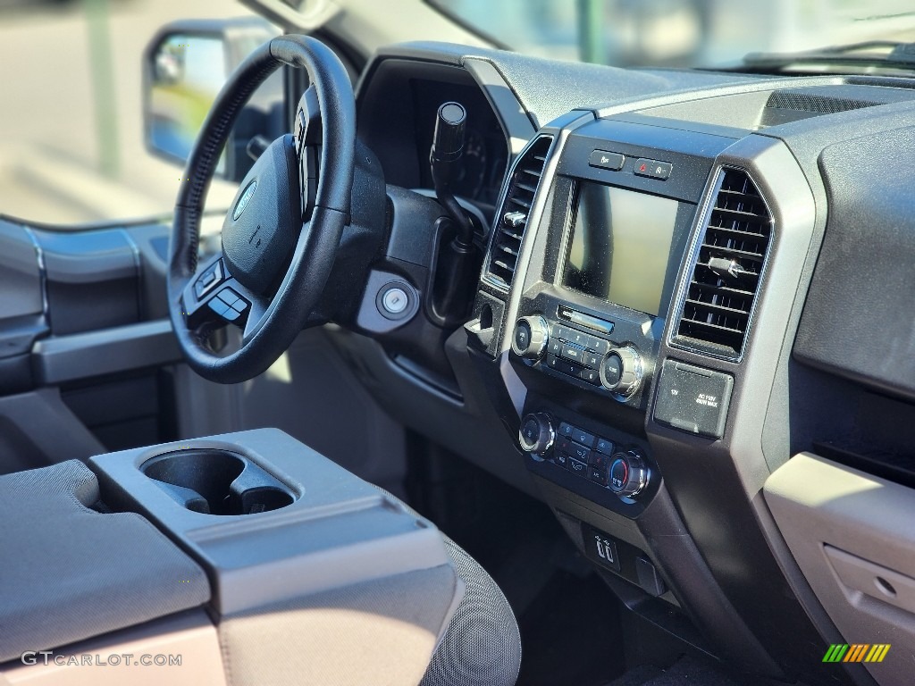 2019 F150 XLT SuperCrew 4x4 - Magnetic / Earth Gray photo #3