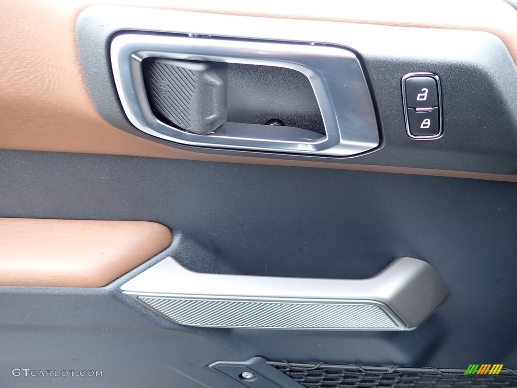 2023 Ford Bronco Outer Banks 4X4 4-Door Door Panel Photos