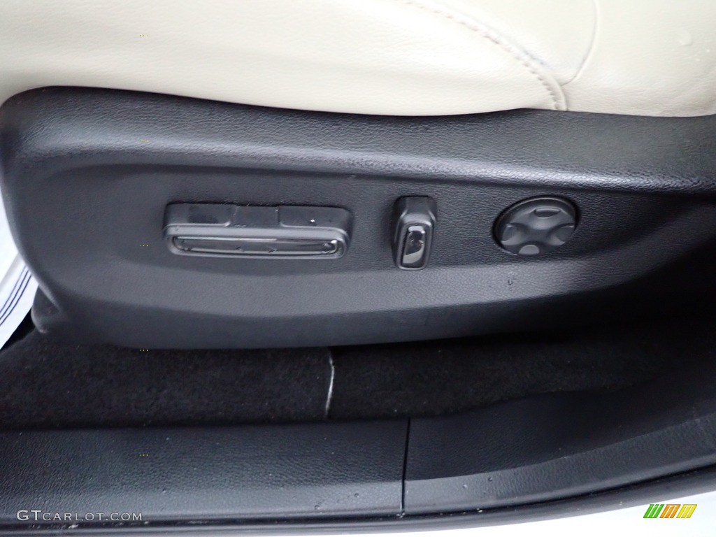 2018 CR-V Touring AWD - White Diamond Pearl / Ivory photo #16