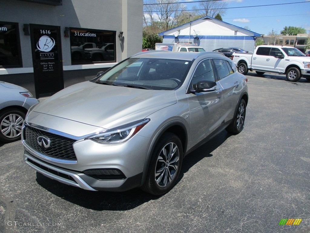 2018 QX30 Premium AWD - Blade Silver / Graphite photo #2