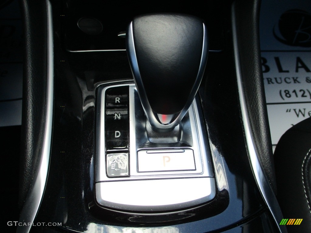 2018 Infiniti QX30 Premium AWD Transmission Photos