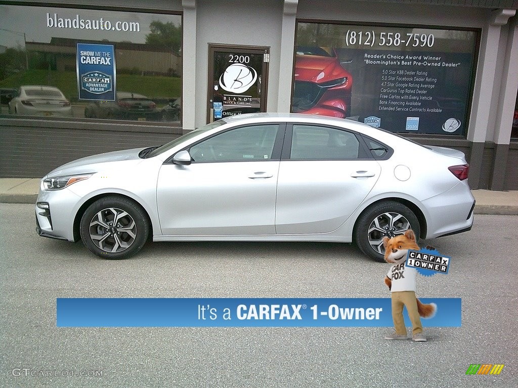 2019 Forte LXS - Silky Silver / Black photo #1