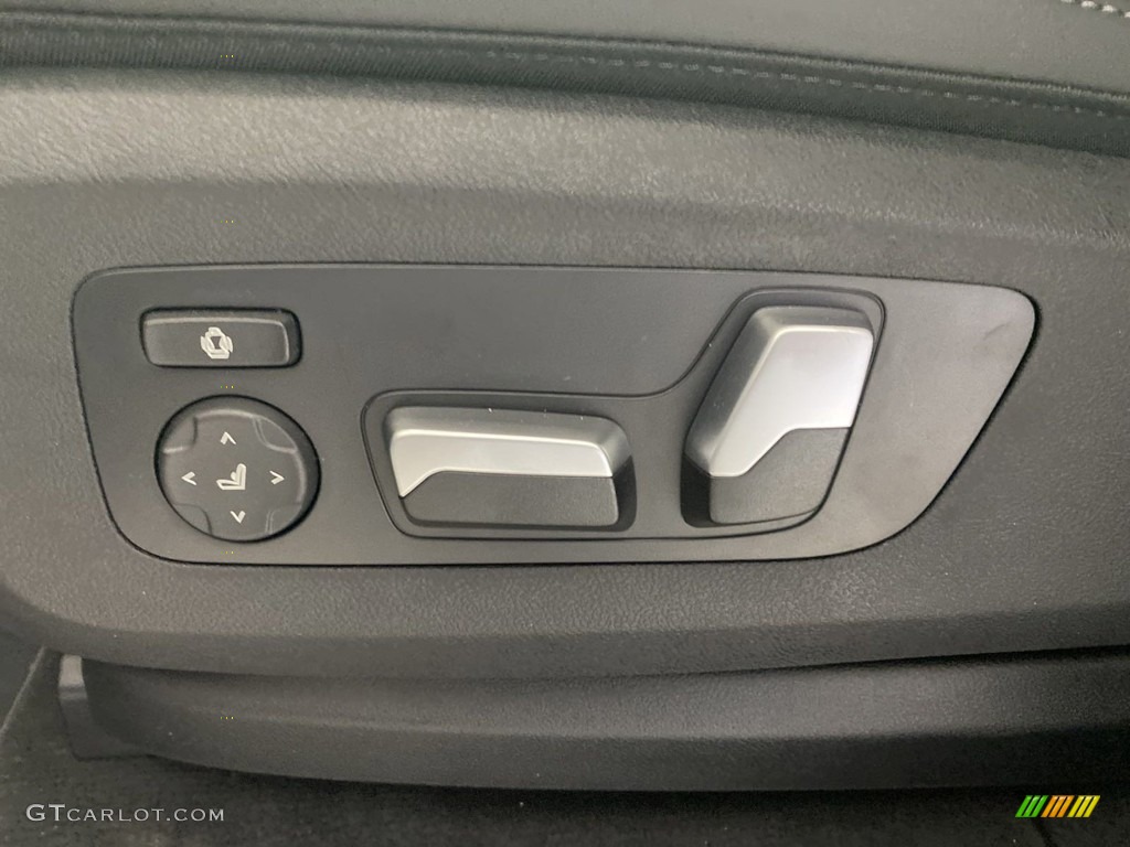 2024 BMW X5 xDrive40i Controls Photo #146062604