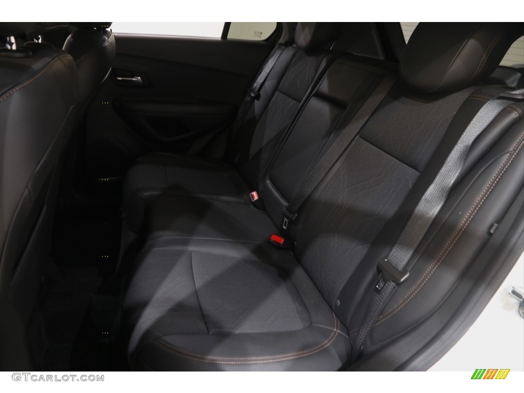 2020 Trax LT - Summit White / Jet Black photo #16