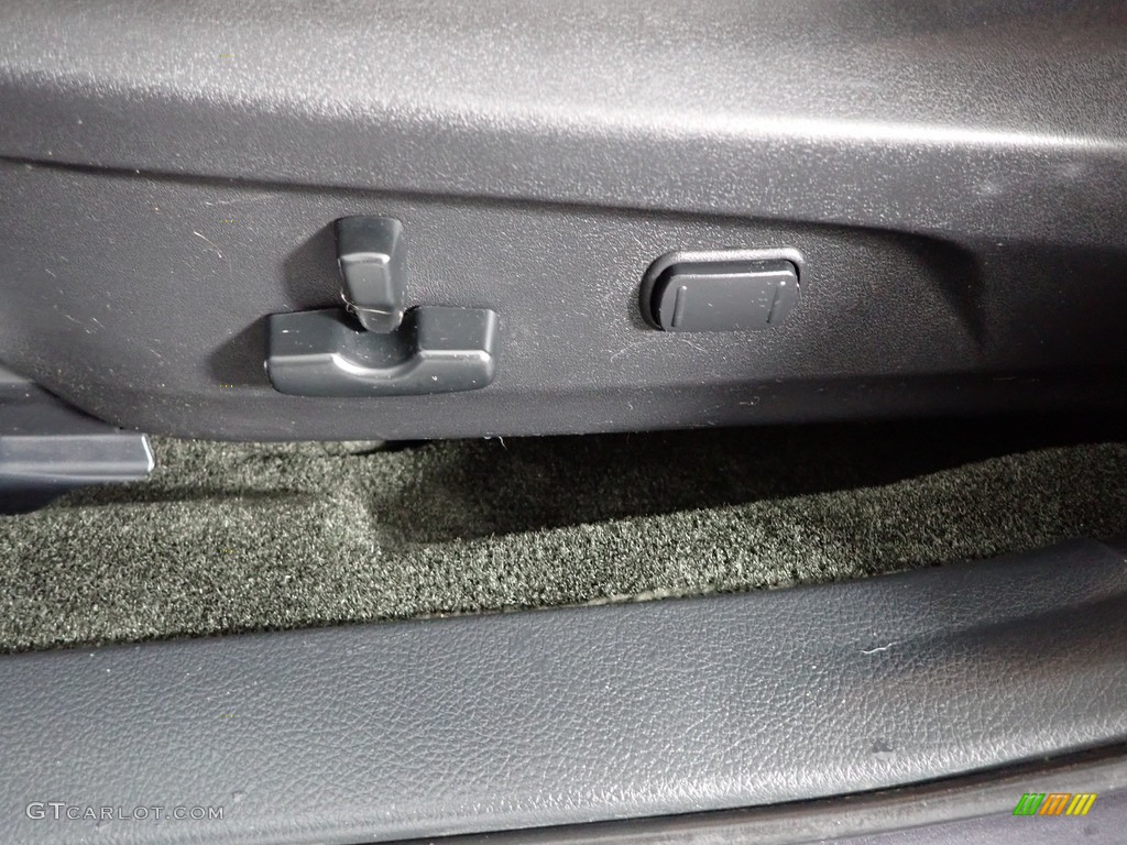 2013 Outback 2.5i Limited - Graphite Gray Metallic / Off Black Leather photo #14