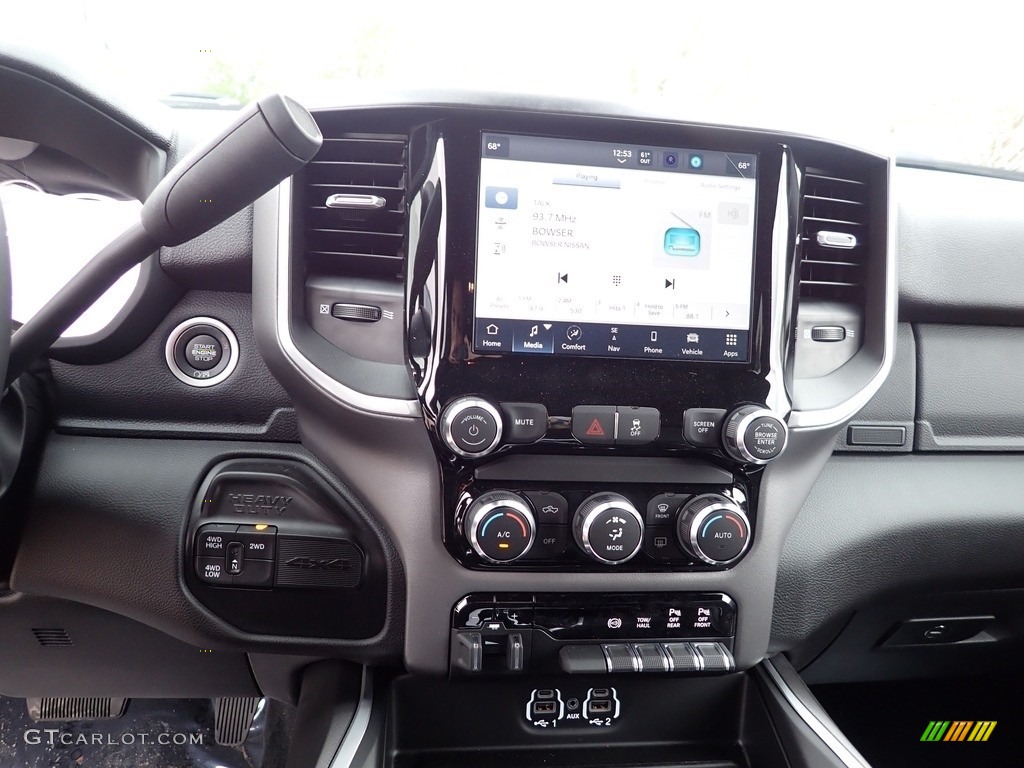 2023 Ram 2500 Big Horn Crew Cab 4x4 Controls Photo #146065088