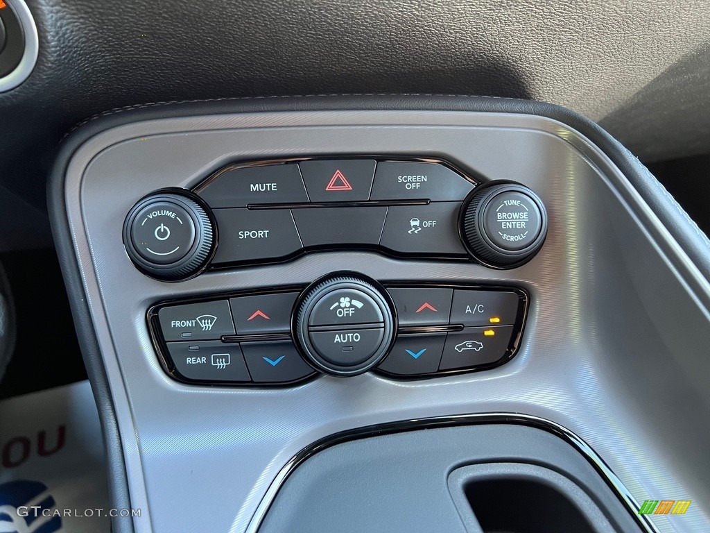 2023 Dodge Challenger SXT Blacktop Controls Photo #146066618