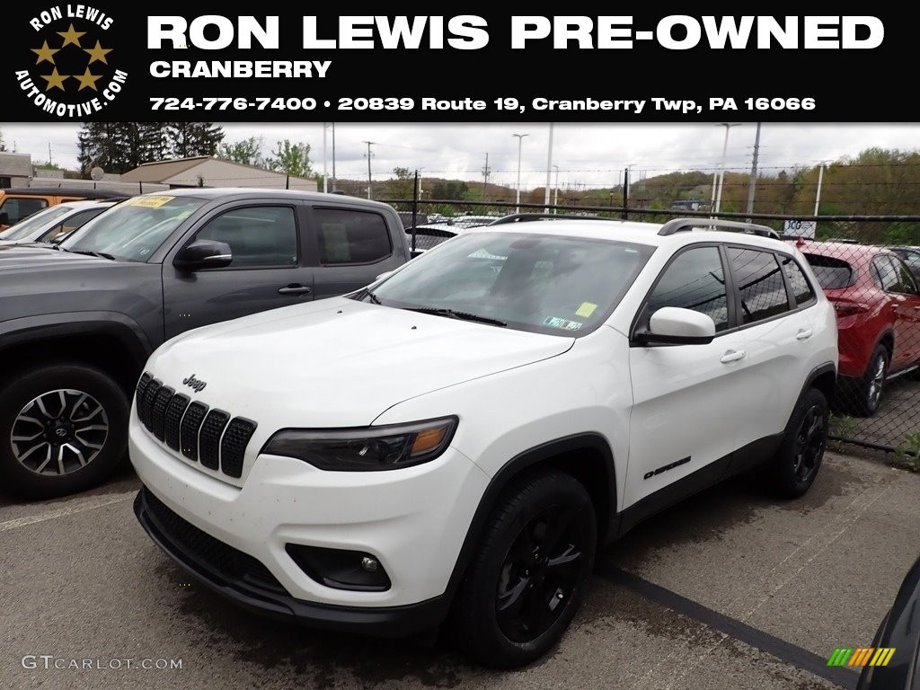 2020 Cherokee Altitude 4x4 - Bright White / Black photo #1