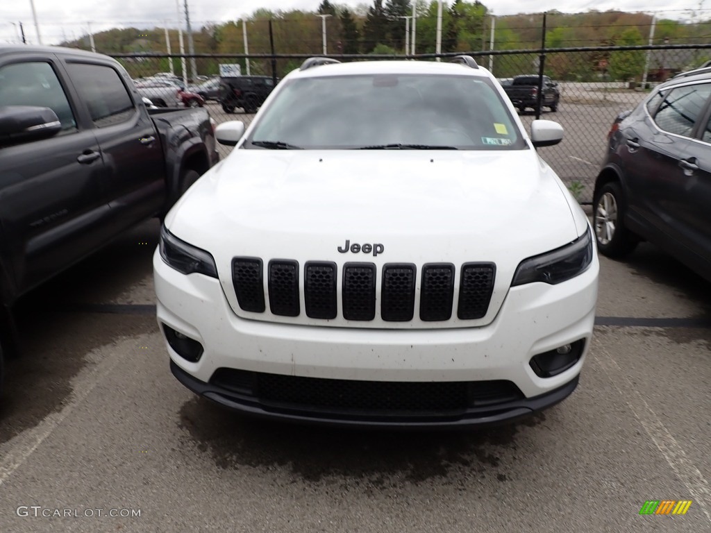 2020 Cherokee Altitude 4x4 - Bright White / Black photo #2