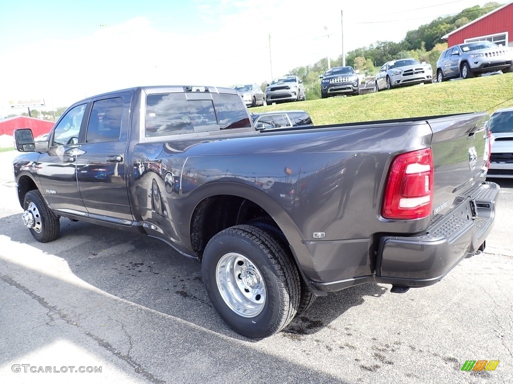 2023 3500 Laramie Crew Cab 4x4 - Granite Crystal Metallic / Black photo #3