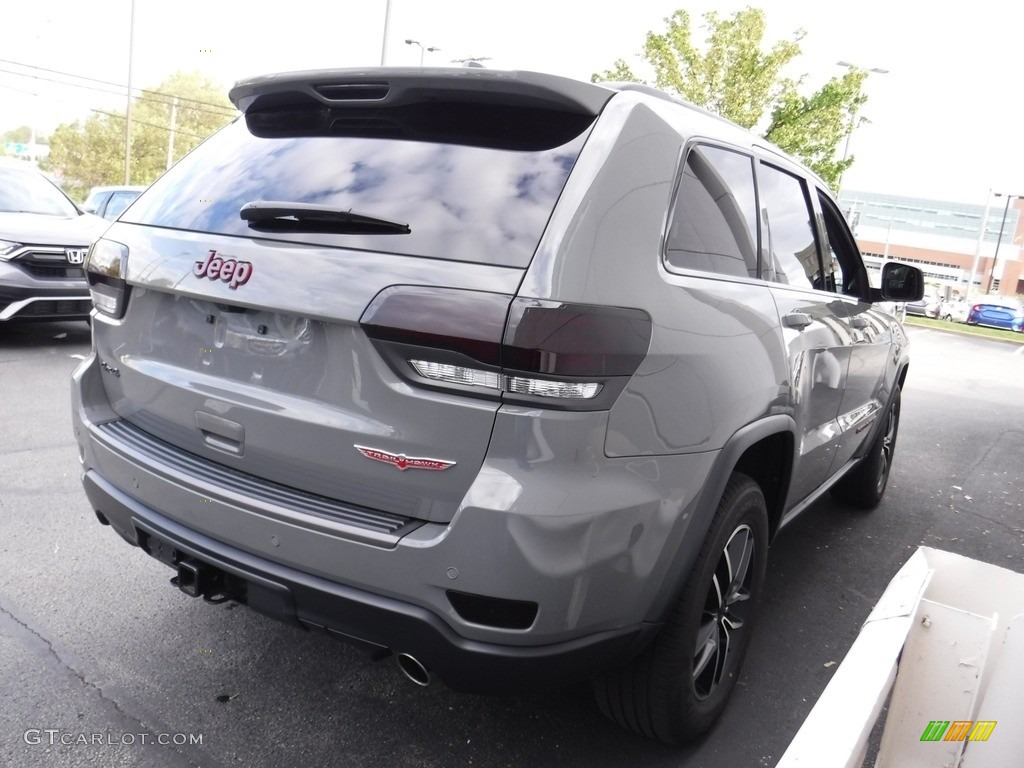 2020 Grand Cherokee Trackhawk 4x4 - Sting-Gray / Ruby Red/Black photo #9