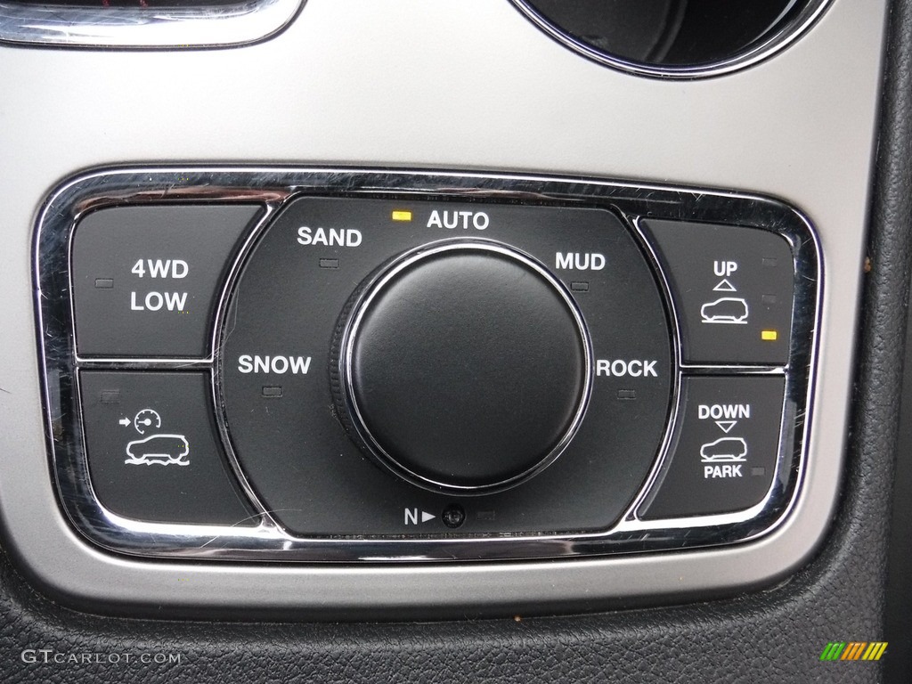 2020 Grand Cherokee Trackhawk 4x4 - Sting-Gray / Ruby Red/Black photo #21