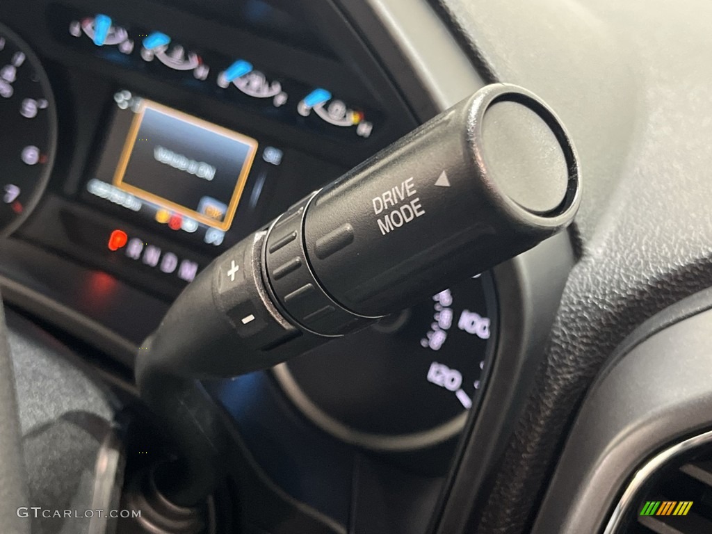 2019 F150 XLT SuperCrew 4x4 - Magma Red / Earth Gray photo #16