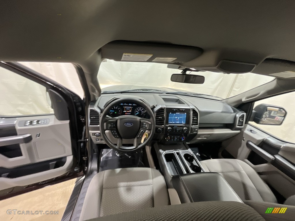 2019 F150 XLT SuperCrew 4x4 - Magma Red / Earth Gray photo #19