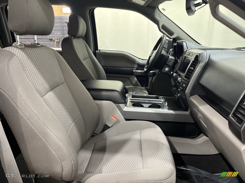 2019 F150 XLT SuperCrew 4x4 - Magma Red / Earth Gray photo #25