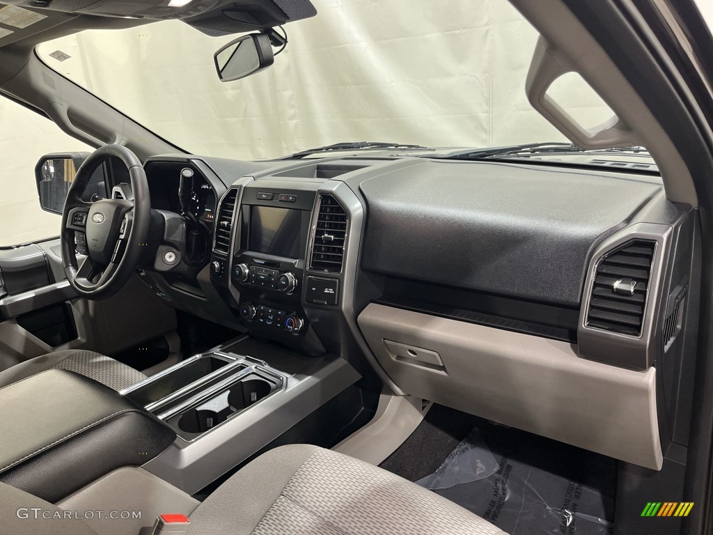 2019 F150 XLT SuperCrew 4x4 - Magma Red / Earth Gray photo #26