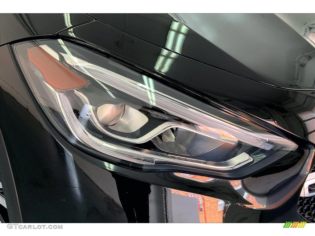 2021 GLA 250 - Cosmos Black Metallic / Black photo #28
