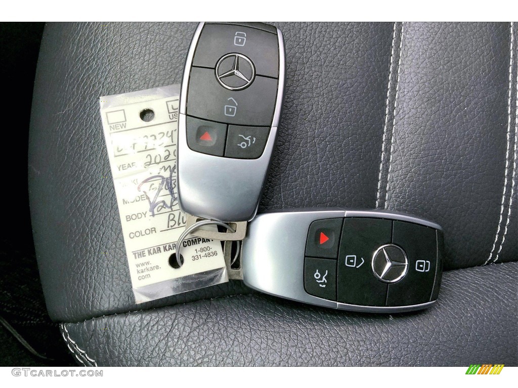 2020 GLC 300 4Matic - Lunar Blue Metallic / Black photo #11