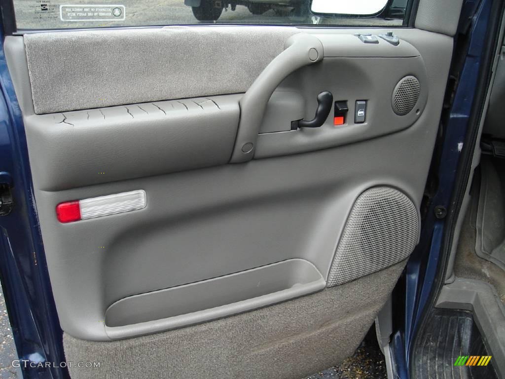 1999 Safari SL AWD - Cadet Blue Metallic / Neutral photo #15