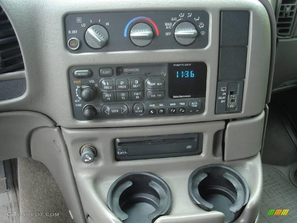 1999 Safari SL AWD - Cadet Blue Metallic / Neutral photo #19
