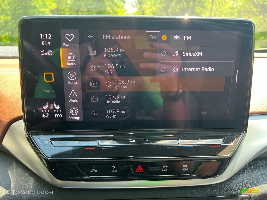 2021 Volkswagen ID.4 Pro S AWD Controls Photo #146080638