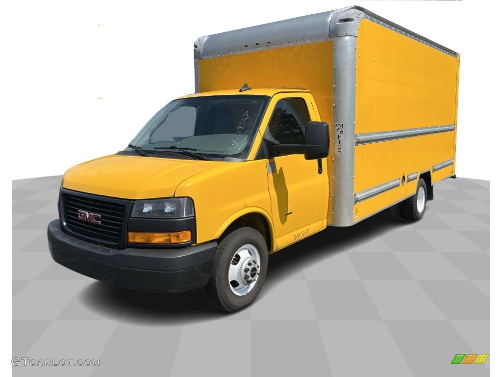 2018 Savana Cutaway 3500 Commercial Moving Truck - Yellow / Medium Pewter photo #1