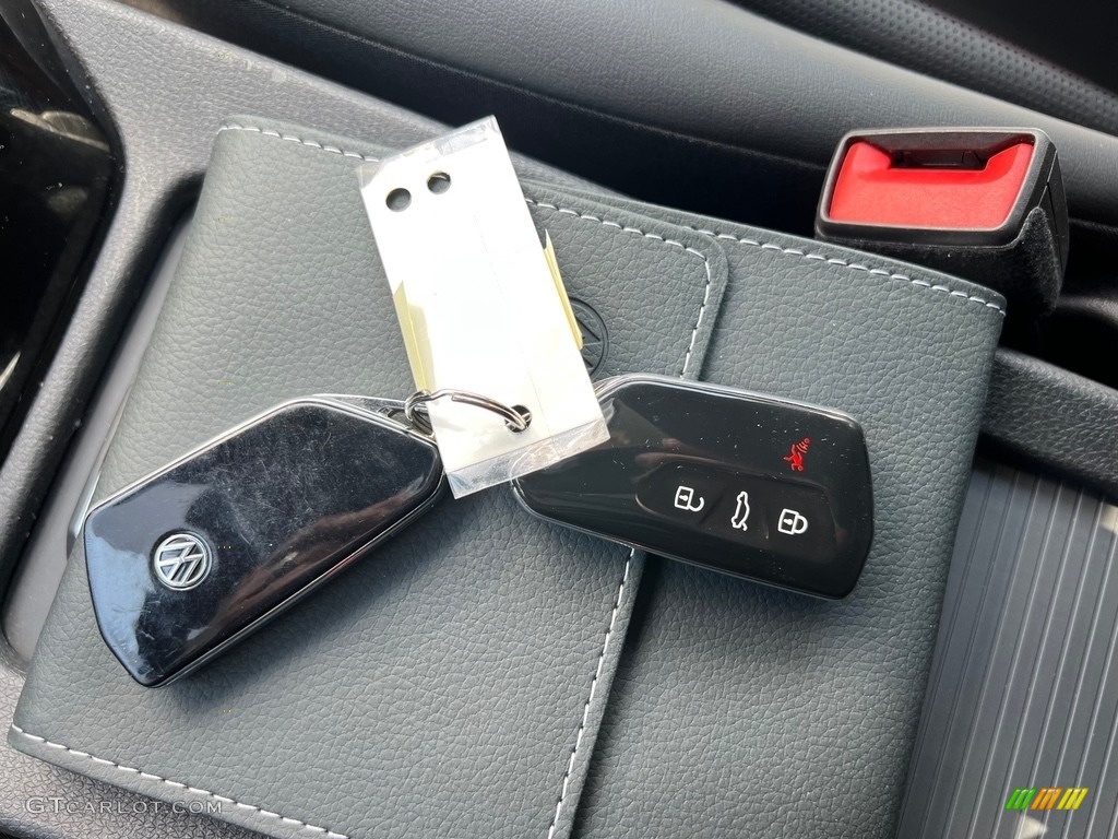 2021 Volkswagen ID.4 Pro S AWD Keys Photos