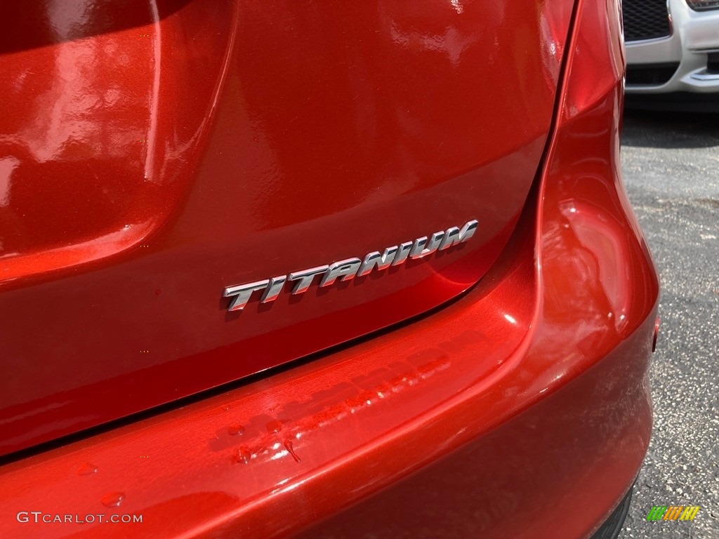 2018 Focus Titanium Sedan - Hot Pepper Red / Charcoal Black photo #41