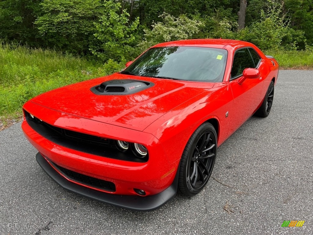 2021 Challenger R/T Scat Pack Shaker - Go Mango / Black photo #2