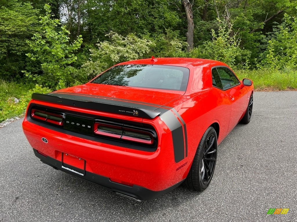 2021 Challenger R/T Scat Pack Shaker - Go Mango / Black photo #6