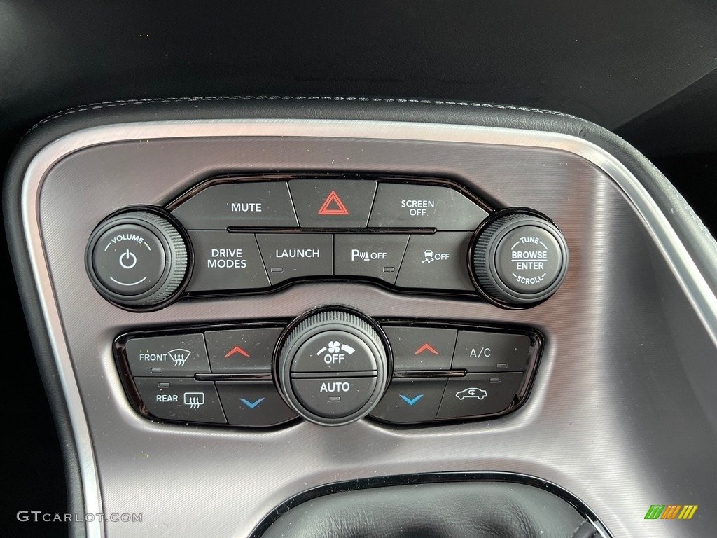 2021 Dodge Challenger R/T Scat Pack Shaker Controls Photos
