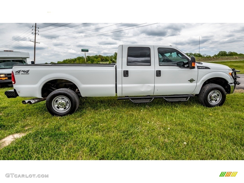 2015 F350 Super Duty XLT Crew Cab 4x4 - Oxford White / Steel photo #3