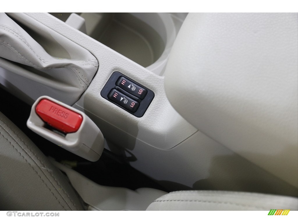 2014 XV Crosstrek 2.0i Premium - Quartz Blue Pearl / Ivory photo #16